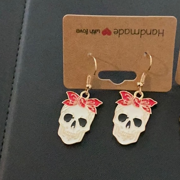 Handmade Halloween earrings. - Picture 2 of 3